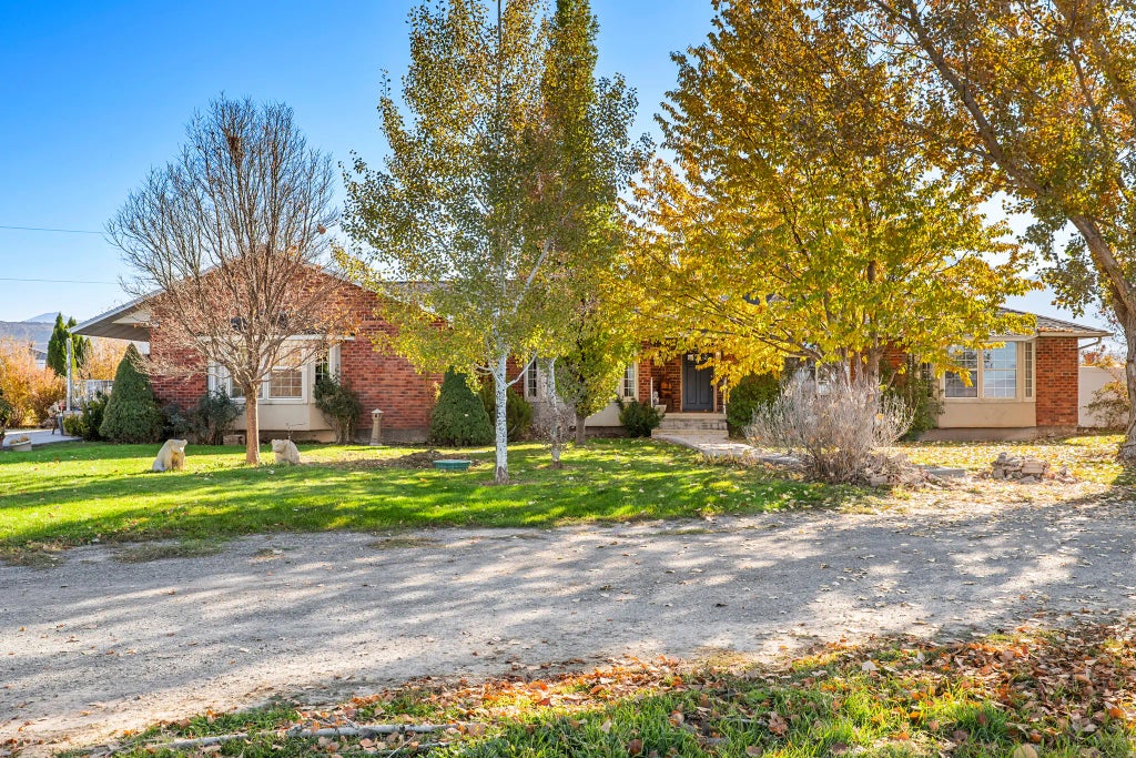 956 N Main St, Genola