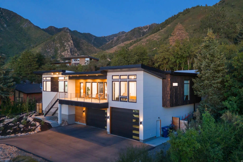 4471 S Covecrest Dr, Millcreek