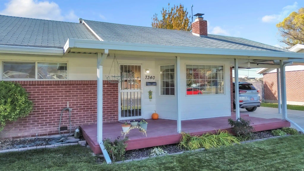 7340 S Cottonwood St W, Midvale