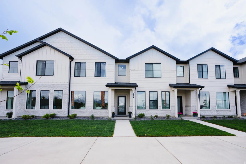 226 E 860 S 156, Spanish Fork