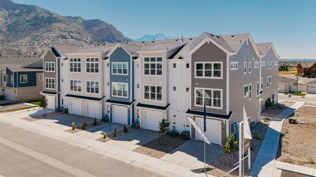 247 E 1850 N 4, North Ogden