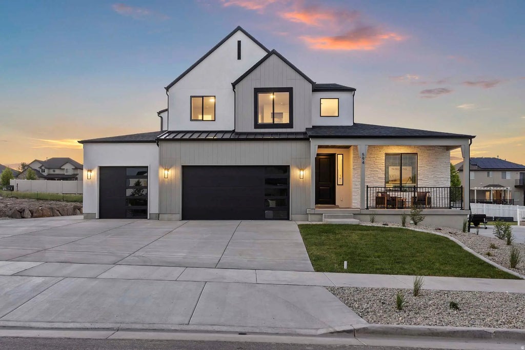 594 W Domanick Way 2, Saratoga Springs