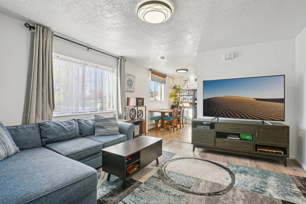 645 Swenson Ave 3, Springville