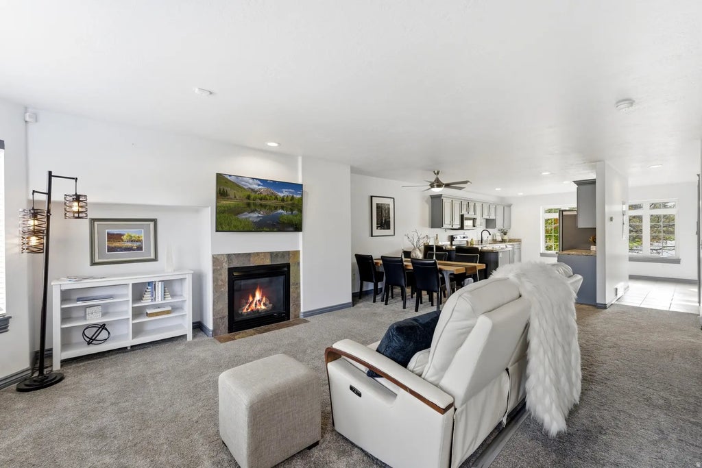 1388 E 4500 S, Millcreek