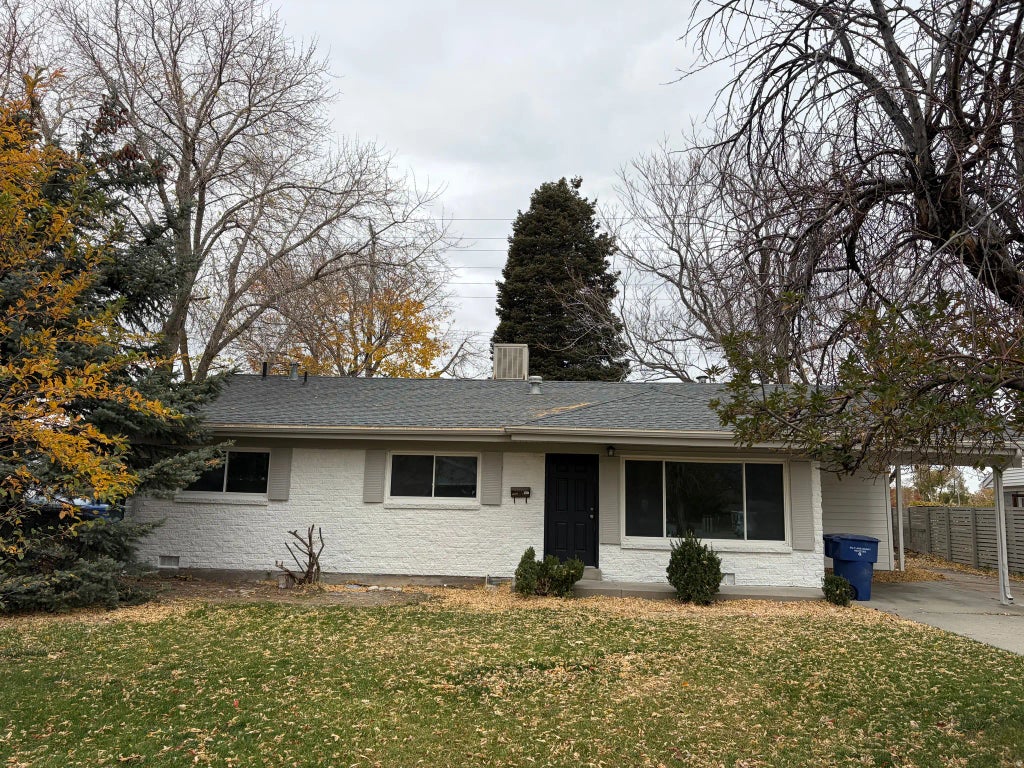 7652 S 2325 E, Cottonwood Heights