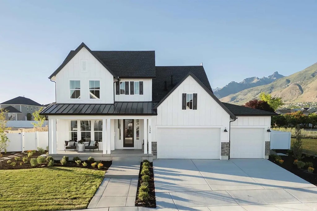 1036 W Serviceberry St, Saratoga Springs