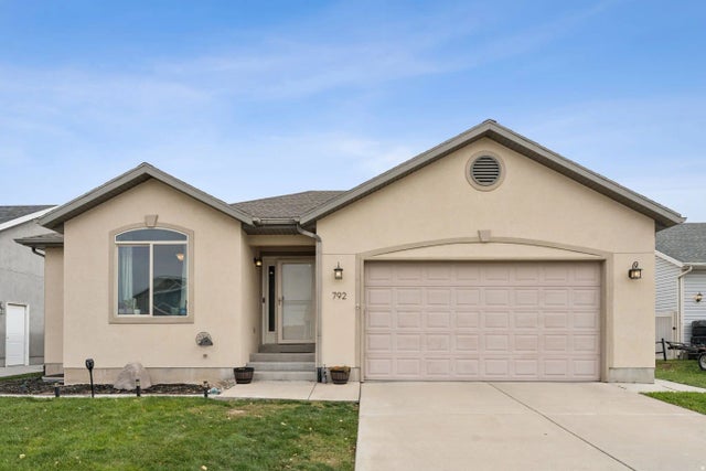 792 N 630 W, Tooele