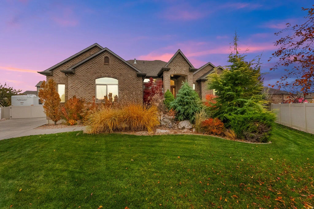 3579 W 1775 S, Syracuse