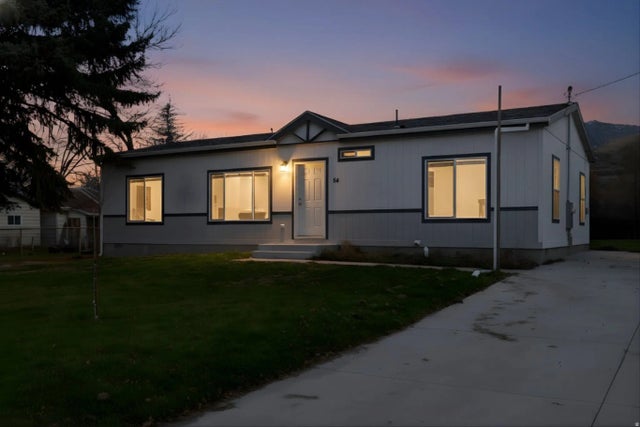 84 N 100 W, Richmond