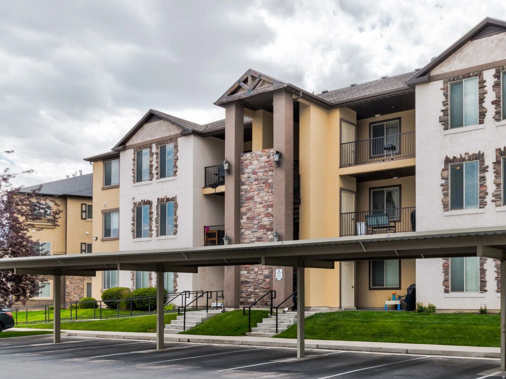 3618 E Clear Rock Rd N 6, Eagle Mountain