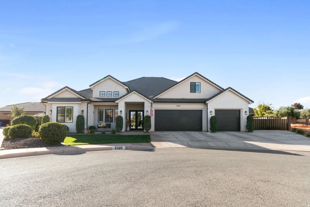 4380 S 1015 E, Washington