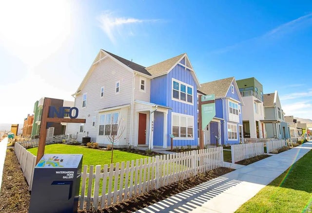 6877 W South Jordan Pkwy W, South Jordan