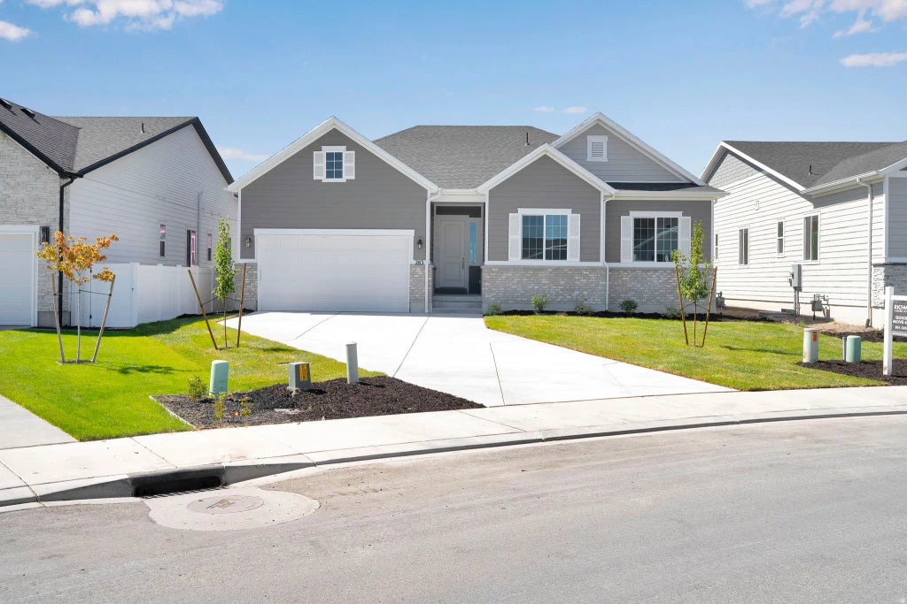 283 E Polaris Dr S 102, Saratoga Springs