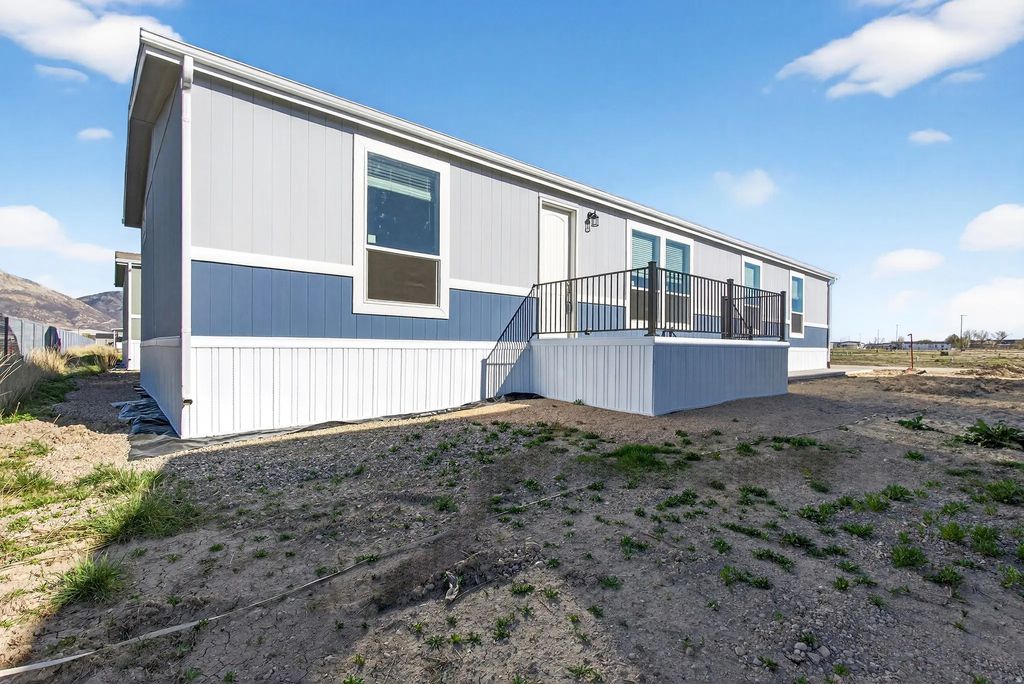 1700 W 2700 N 36, Pleasant View