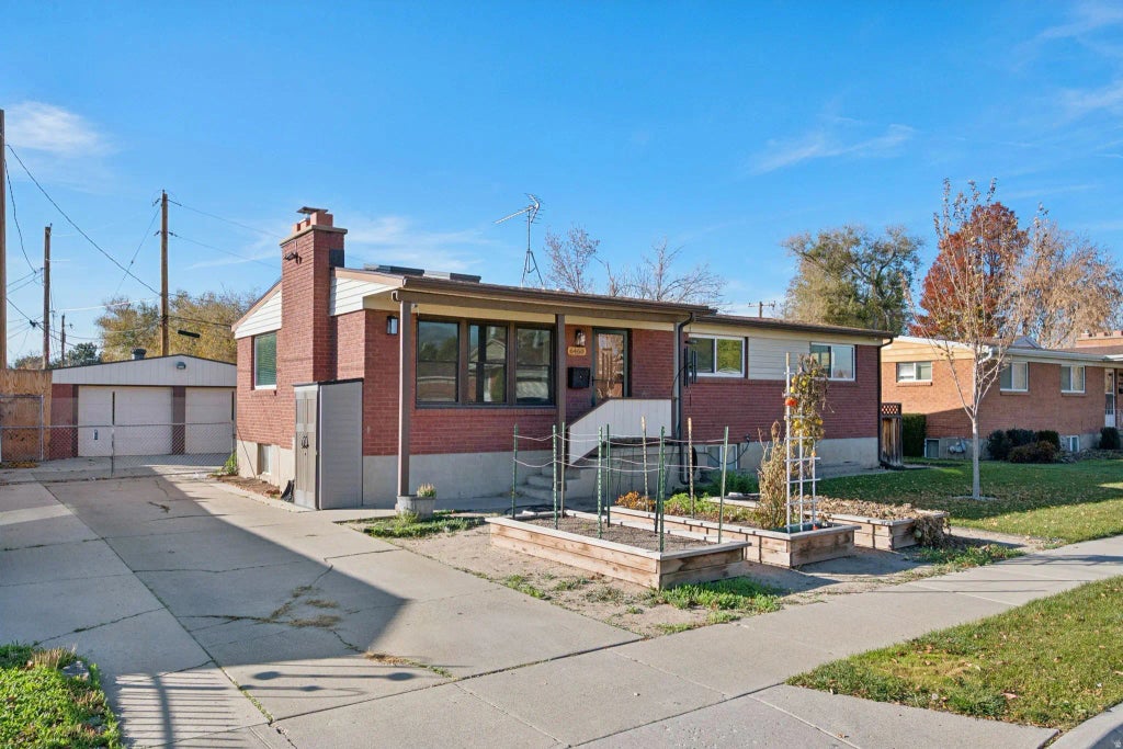 6460 S Blaine Dr W, Murray