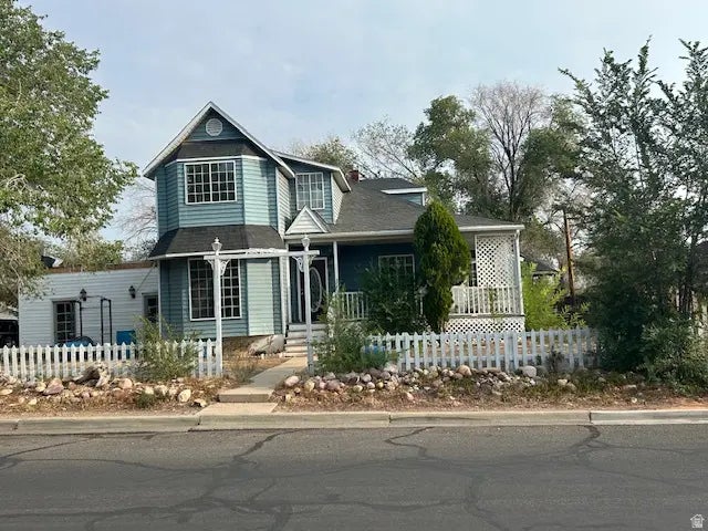 74 W 300 N, Roosevelt