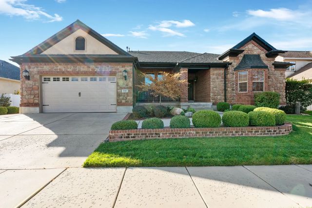 330 W Paradiso Ln, Centerville