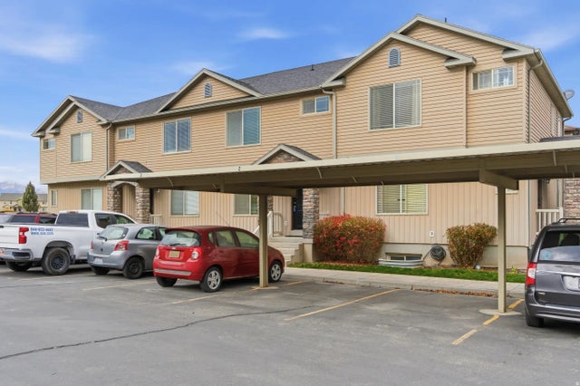 8061 N Plum Creek Dr 3, Eagle Mountain