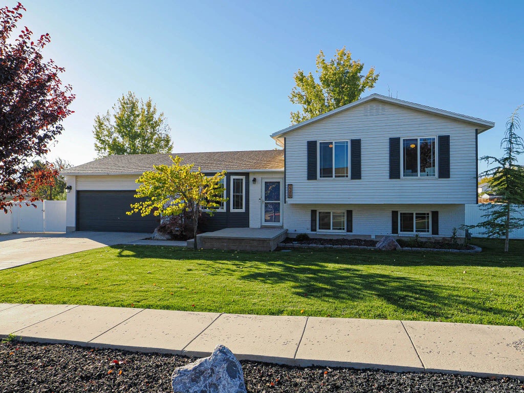 2249 W 13035 S, Riverton