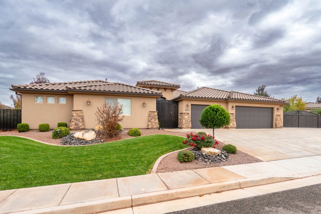 4047 S 890 E, Washington