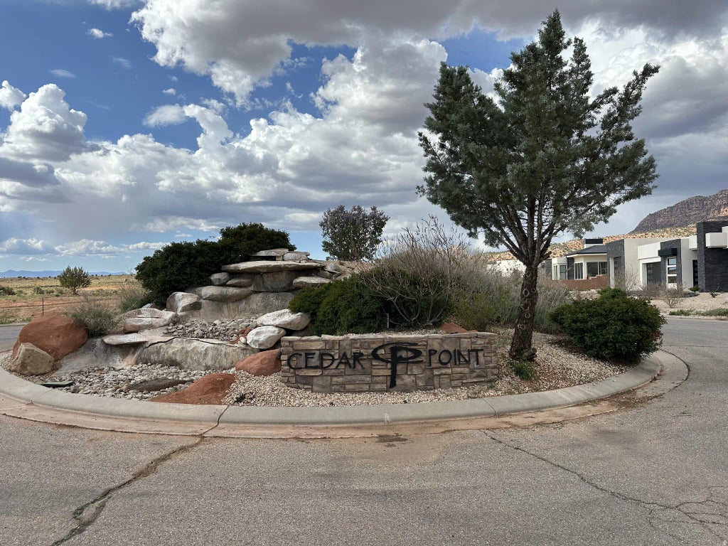 1186 E Cactus Dr, Apple Valley