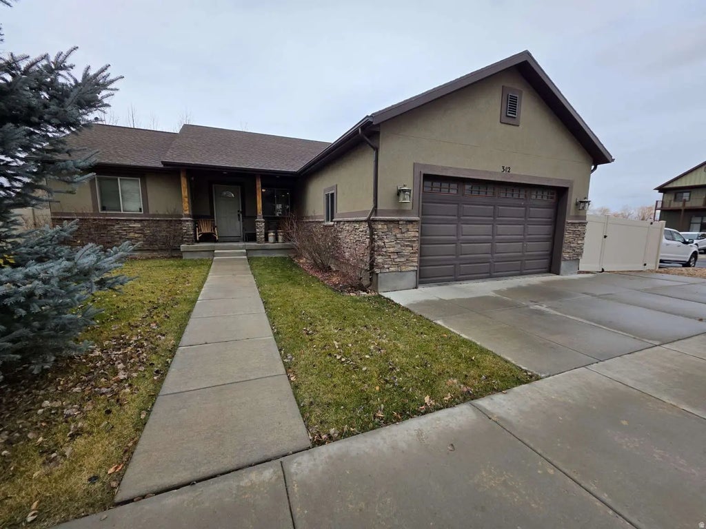 342 S 125 W, Kamas