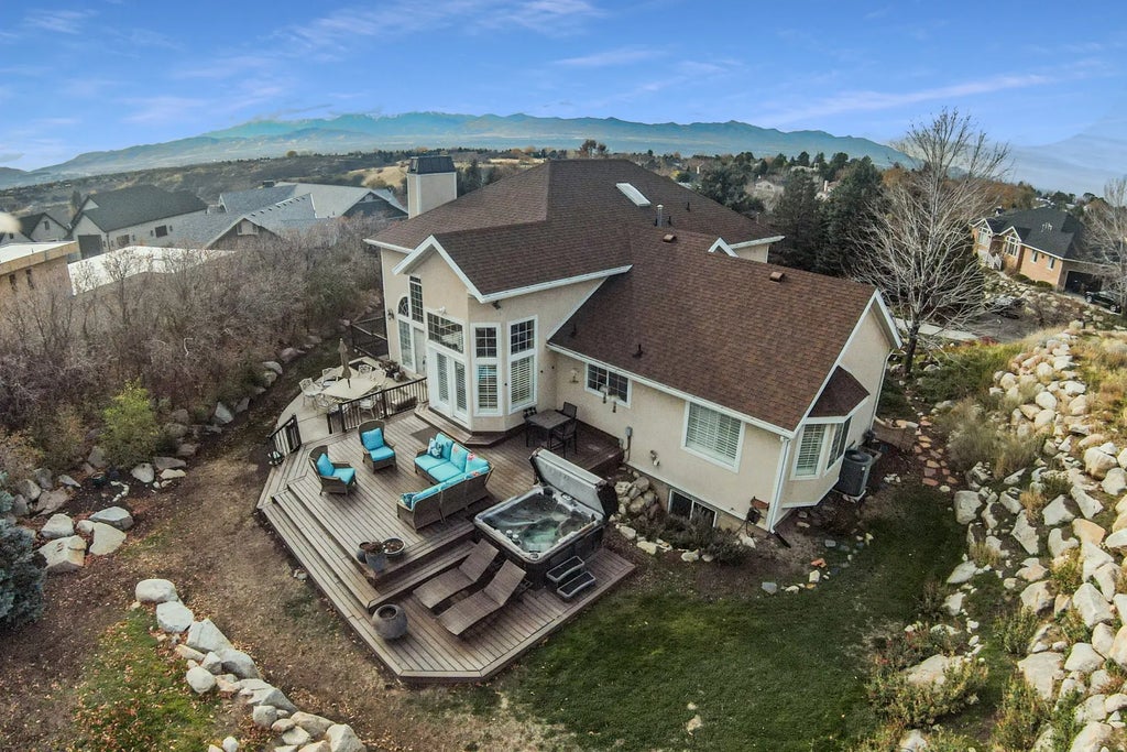 3240 E Granite Point Cir, Sandy