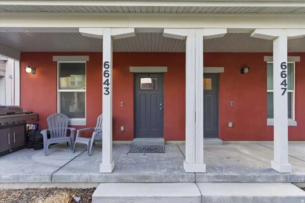 6643 W Skip Rock Rd S, South Jordan