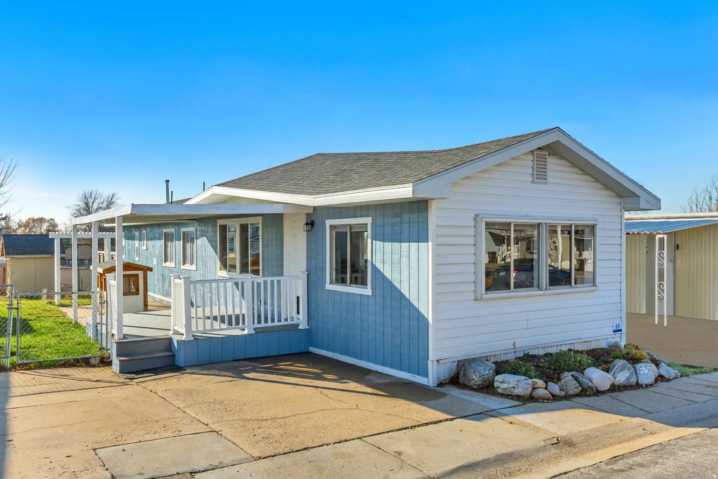 1239 W 400 N 63, Clearfield