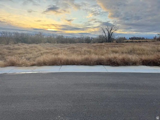 282 E 2000 S 9, Vernal