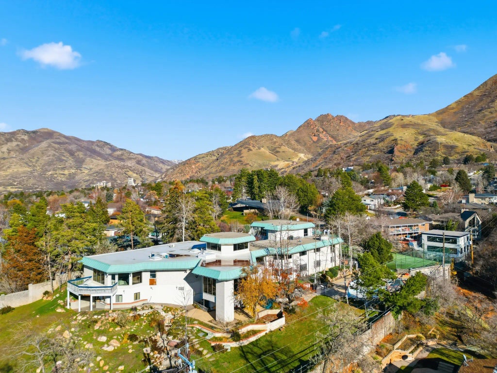 2790 E Lancaster Dr S, Salt Lake City