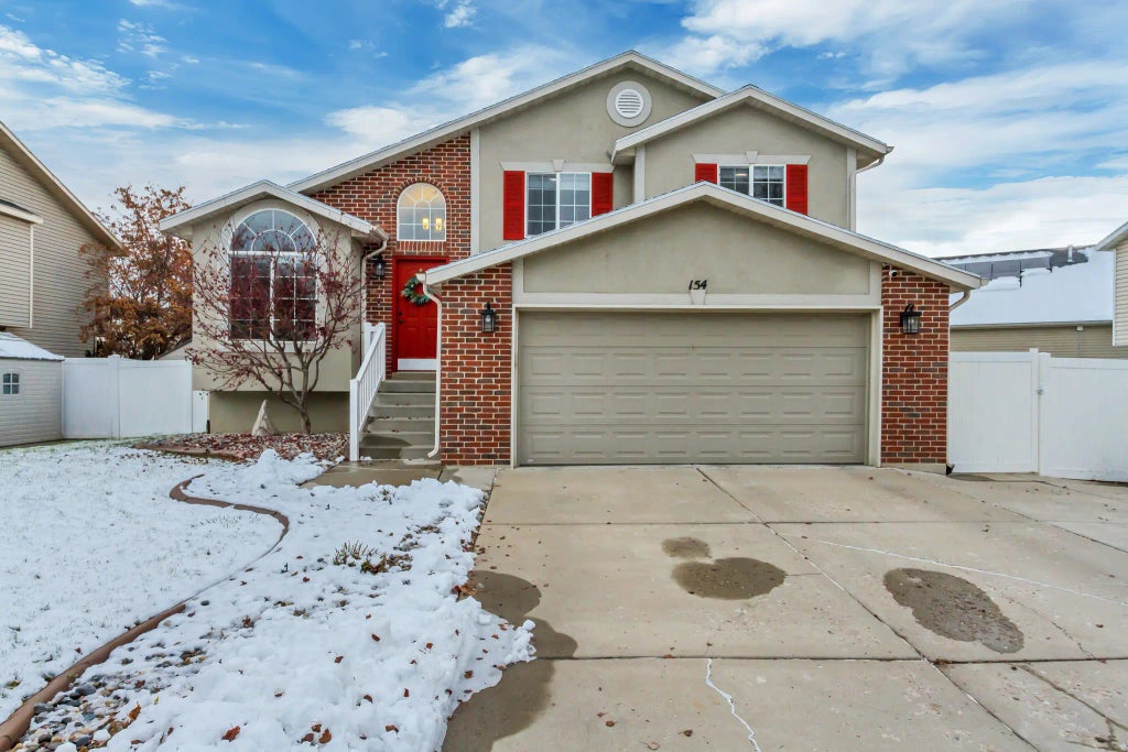 154 E 2325 S, Clearfield