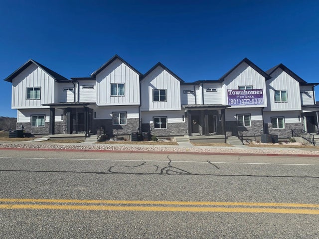 305 S 2700 E 305, South Weber