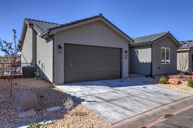 840 Twin Lakes Dr 424, St. George