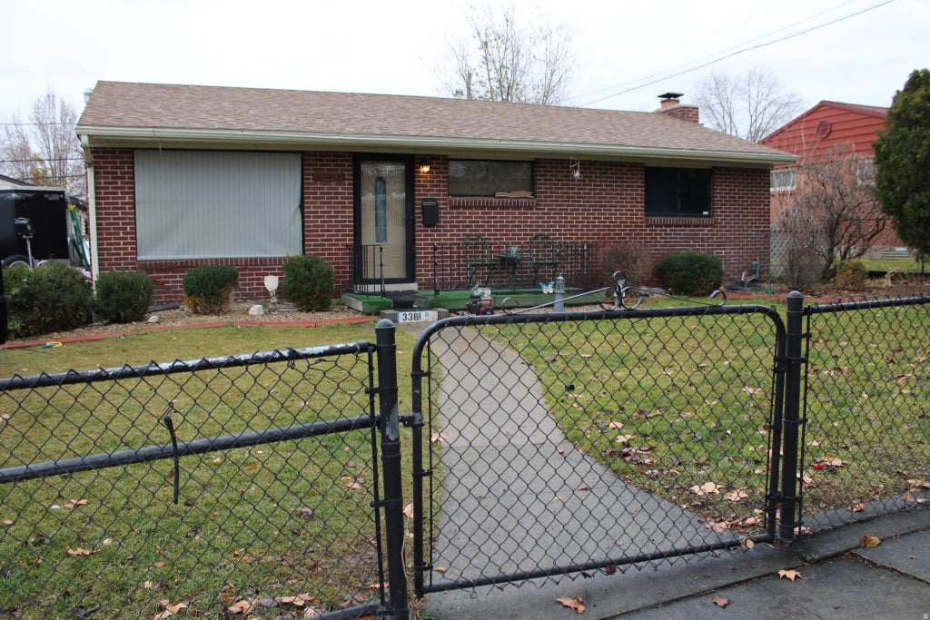 3381 S 7615 W, Magna