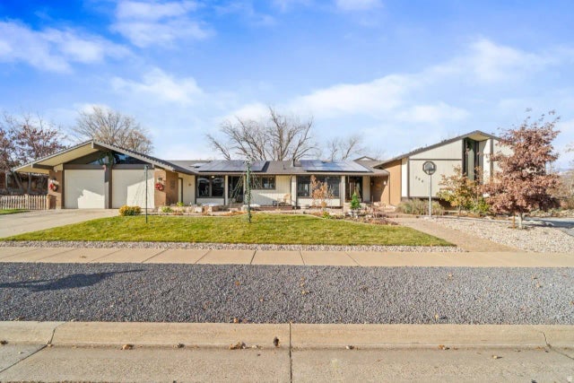 796 Nancy Dr, South Ogden
