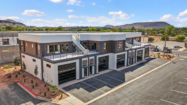 80 W Center St 13, La Verkin