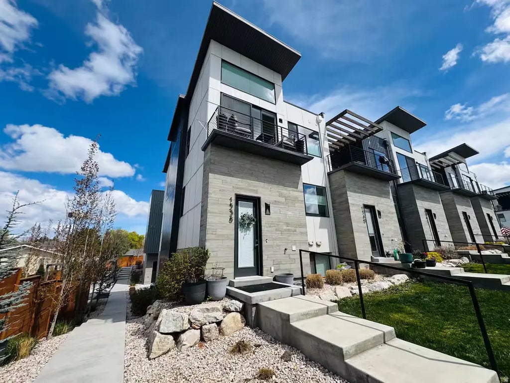 1538 E Talo Ct, Millcreek