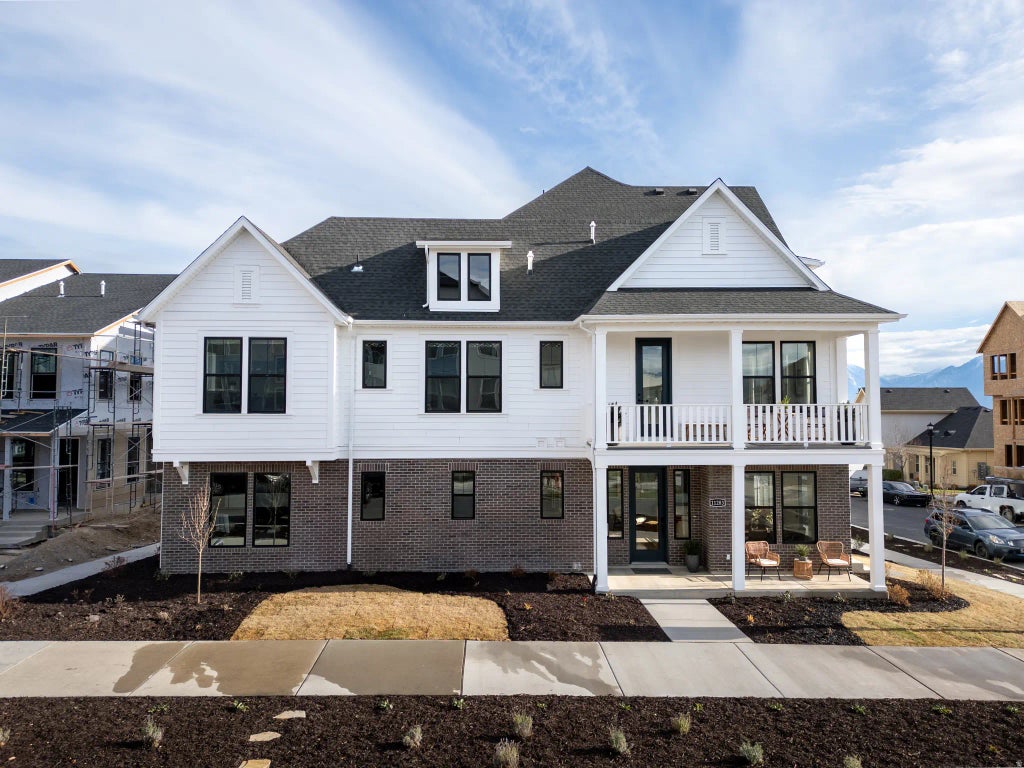 11349 S Lake Run Rd W 101, South Jordan