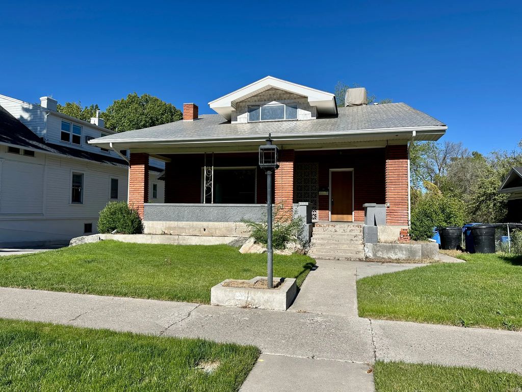33 N 200 E, Logan