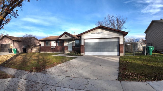 5987 S Blue Stone Cir, Murray