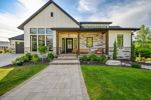 8122 S Willow Creek Cv, Cottonwood Heights
