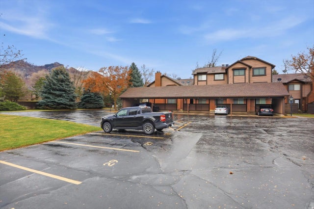 1120 E Canyon Rd 28, Ogden