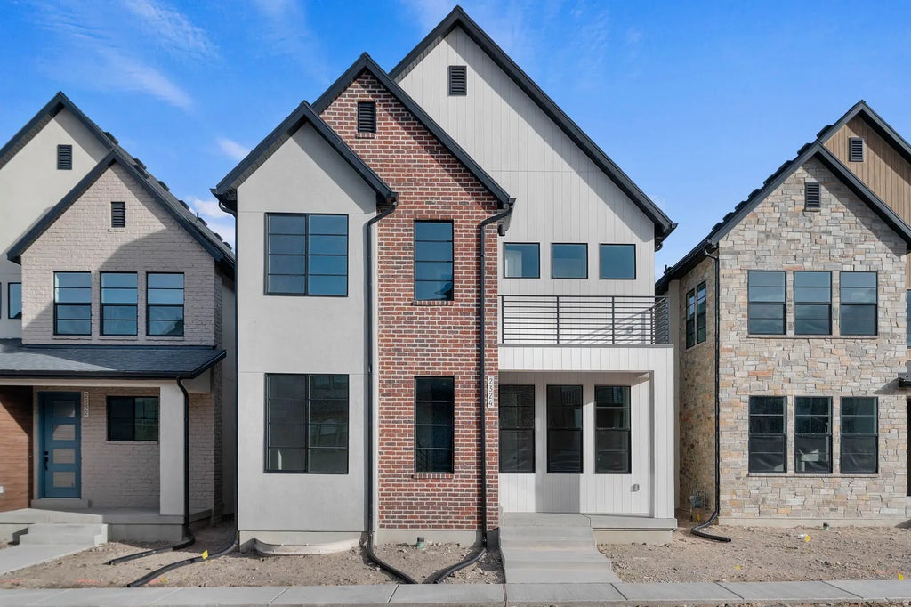 2324 N Sunmore Way, Lehi