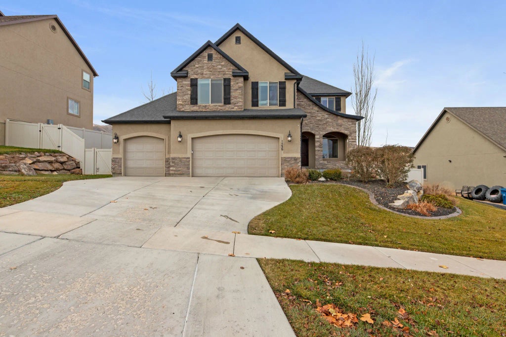 1539 S Rocky Ridge Ct W, Saratoga Springs