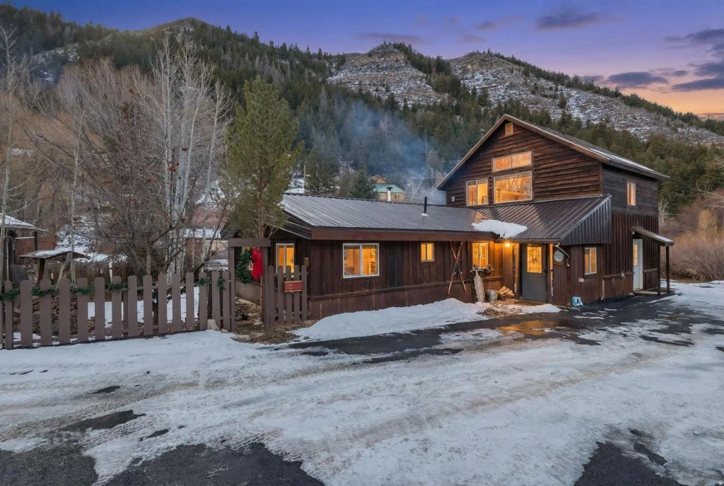 2189 Samak Park Loop 43, Kamas