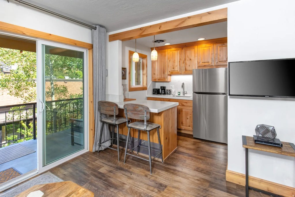 250 Park Ave B42, Park City