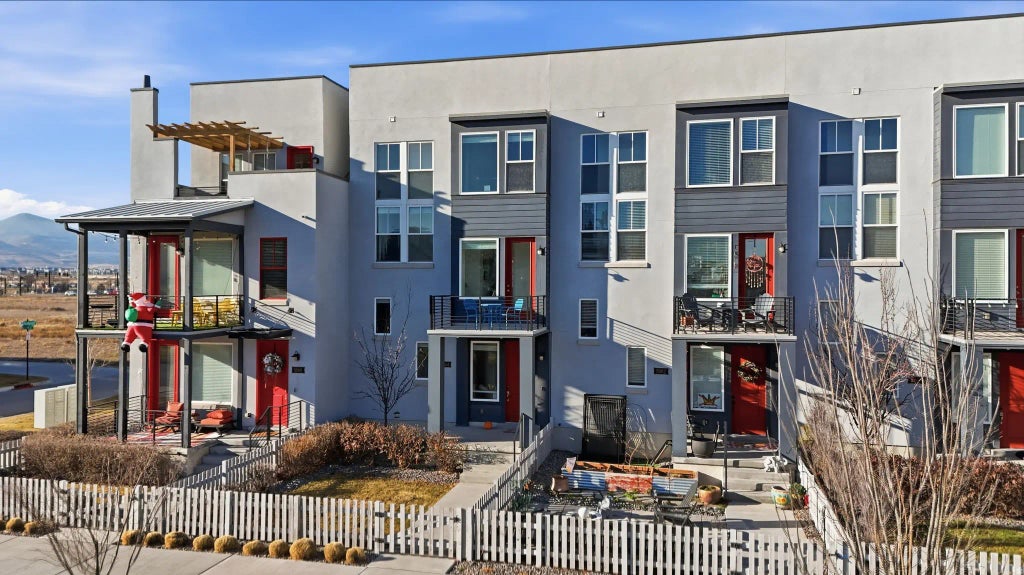 5004 W Daybreak Pkwy, South Jordan