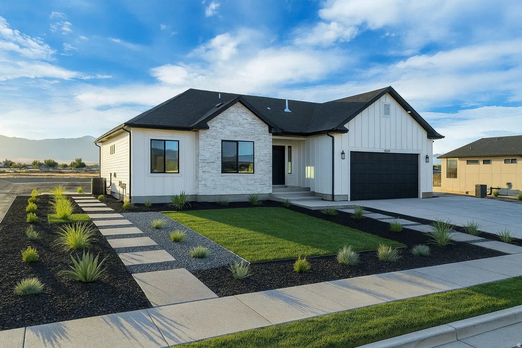 838 S Adams Way 201, Grantsville