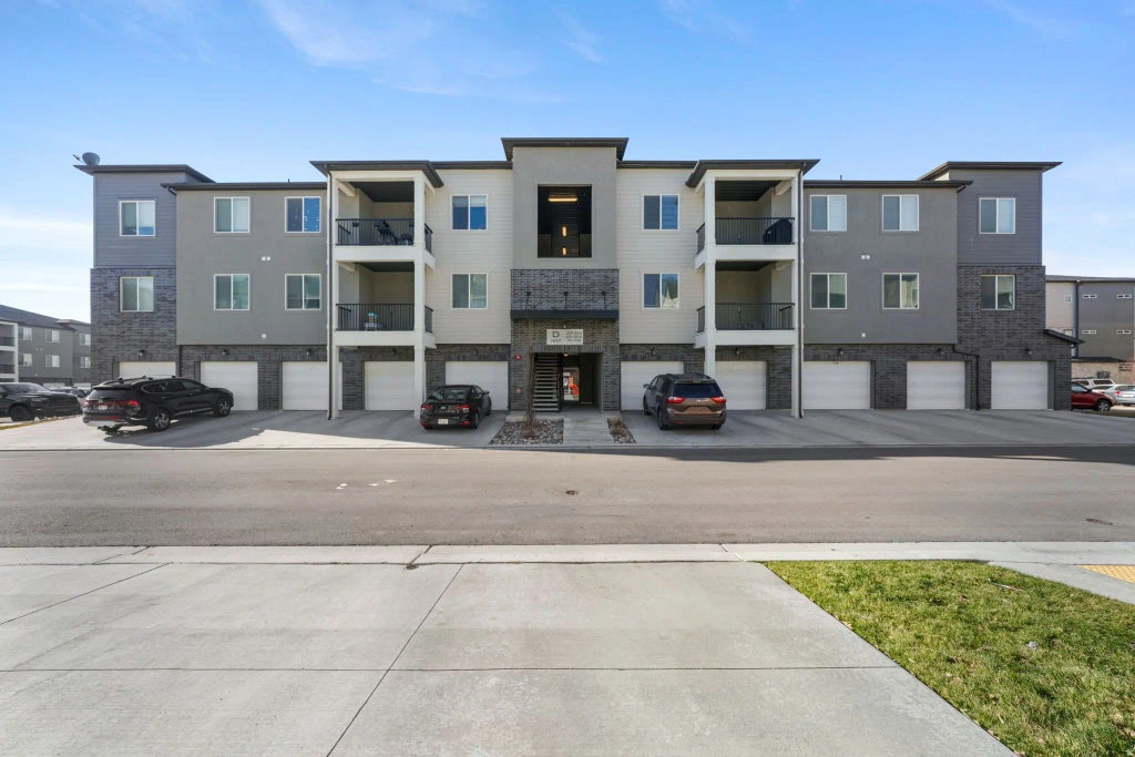 1937 N 3330 W D203, Lehi